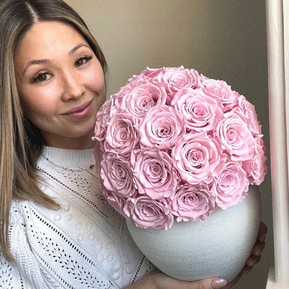 40 White Roses in Handmade Greek Vase - Flowers