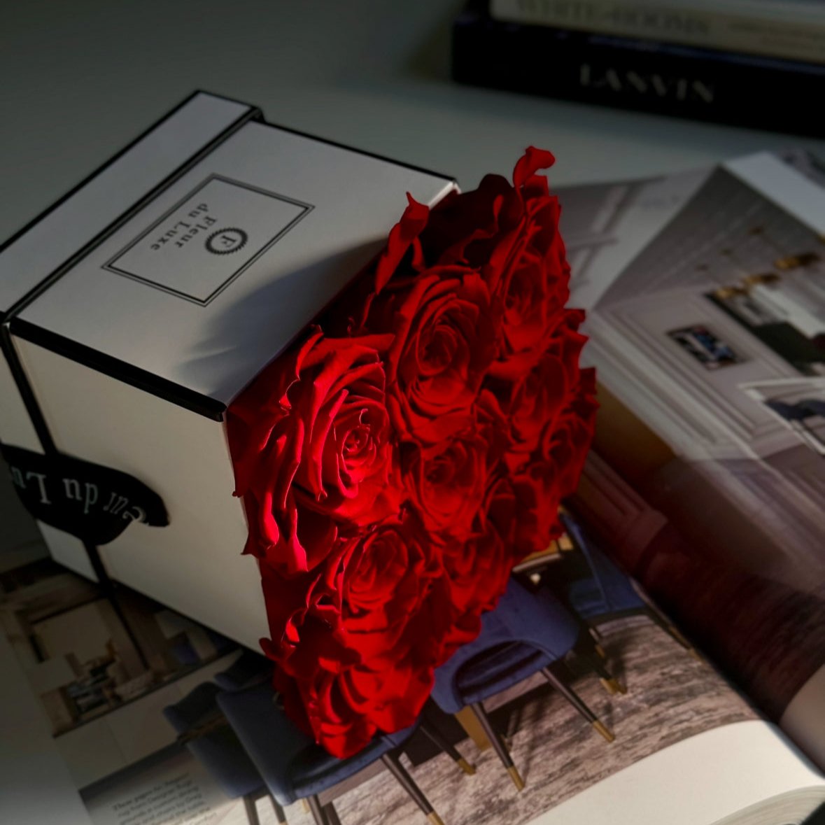 SQUARE BOX: Everlasting Red Rose Signature