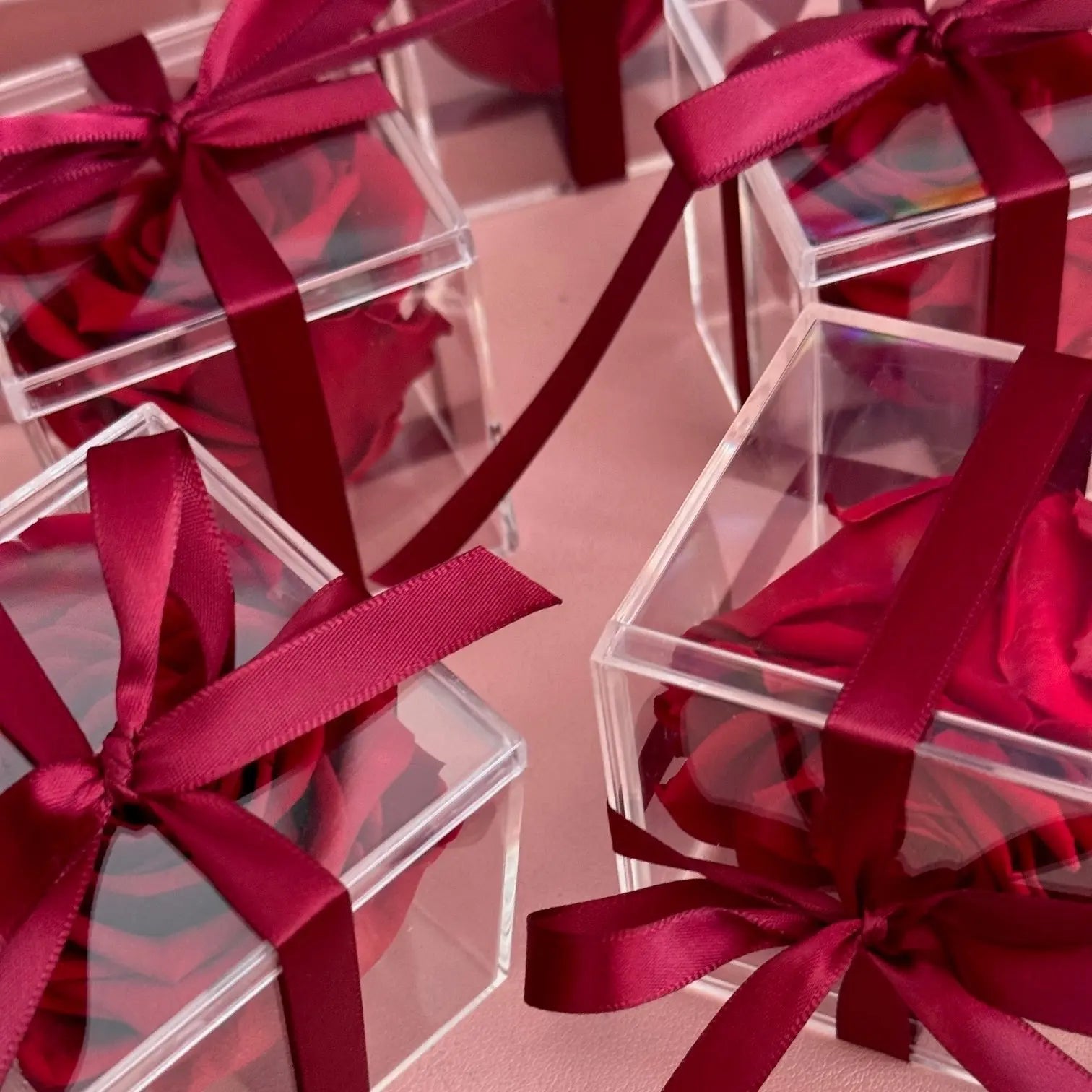 ACRYLIC BOX : Red Everlasting Rose - Fleur Du Luxe