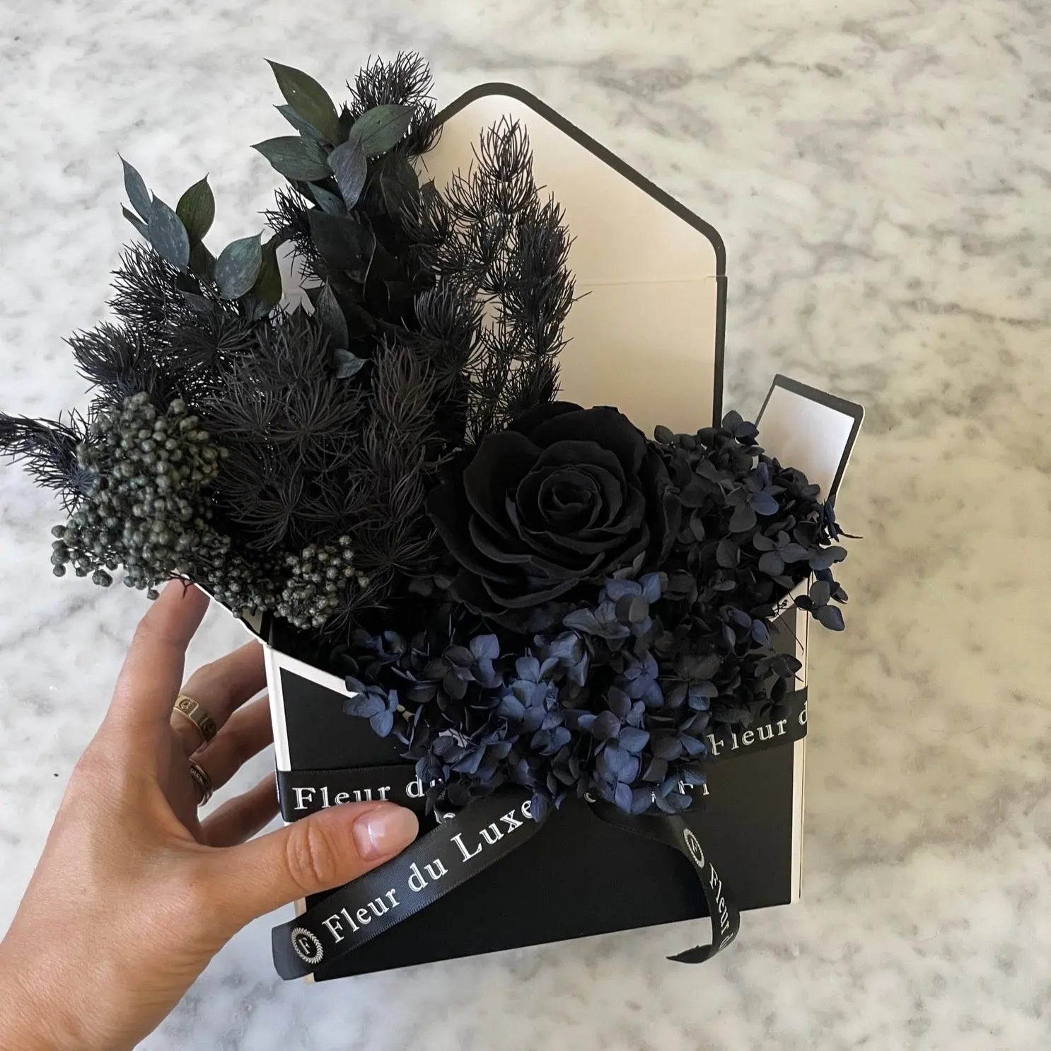 BLACK FLOWER ENVELOPE: Everlasting Rose Mix - Fleur Du Luxe