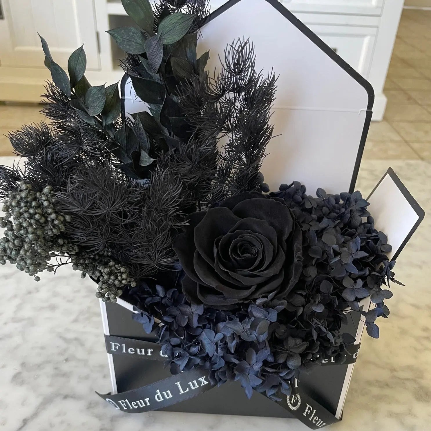 BLACK FLOWER ENVELOPE: Everlasting Rose Mix - Fleur Du Luxe