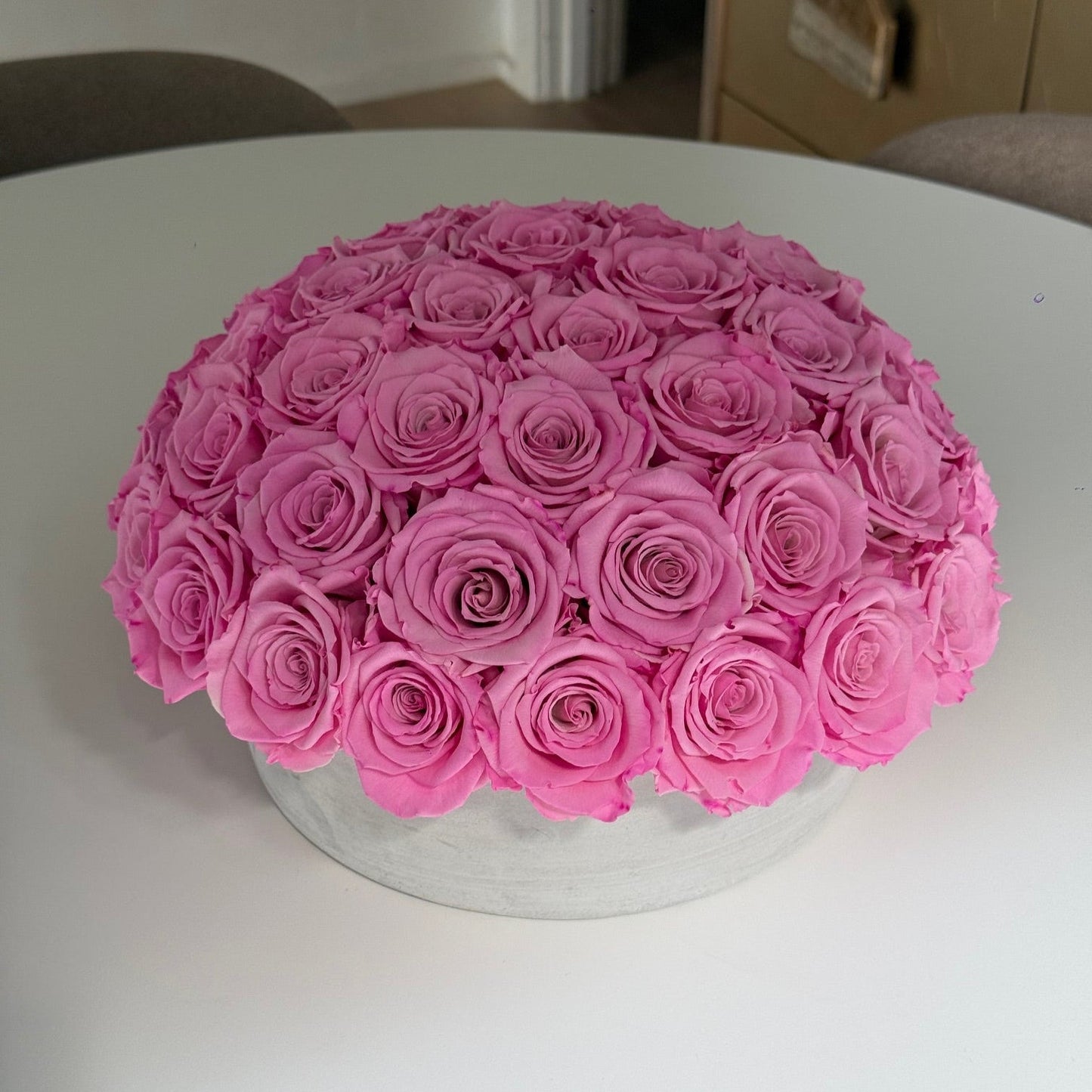 CEMENT POT: Everlasting New York Pink Bi - colour Roses - Fleur Du Luxe