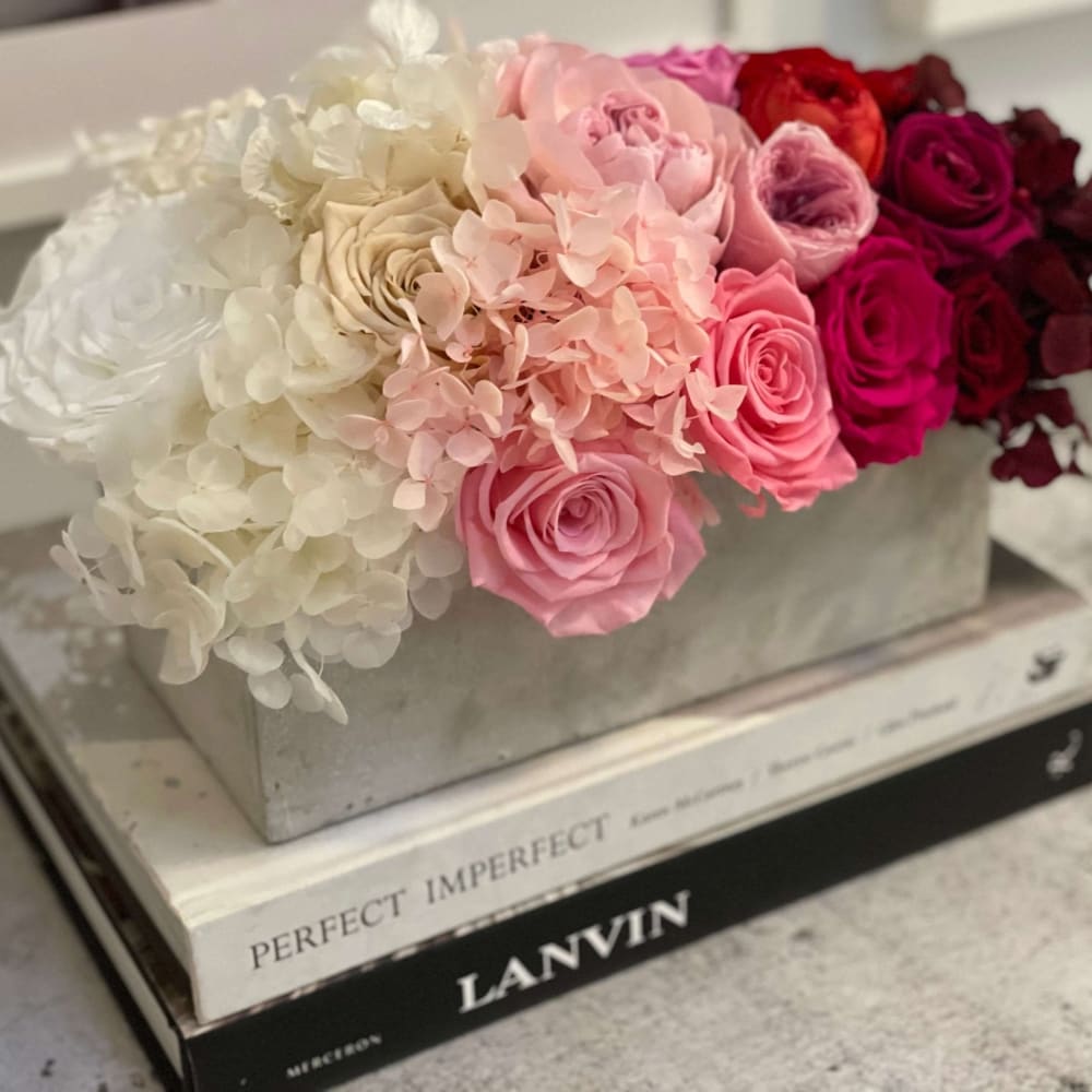 CEMENT POT: Everlasting Ombré Arrangement - Fleur Du Luxe