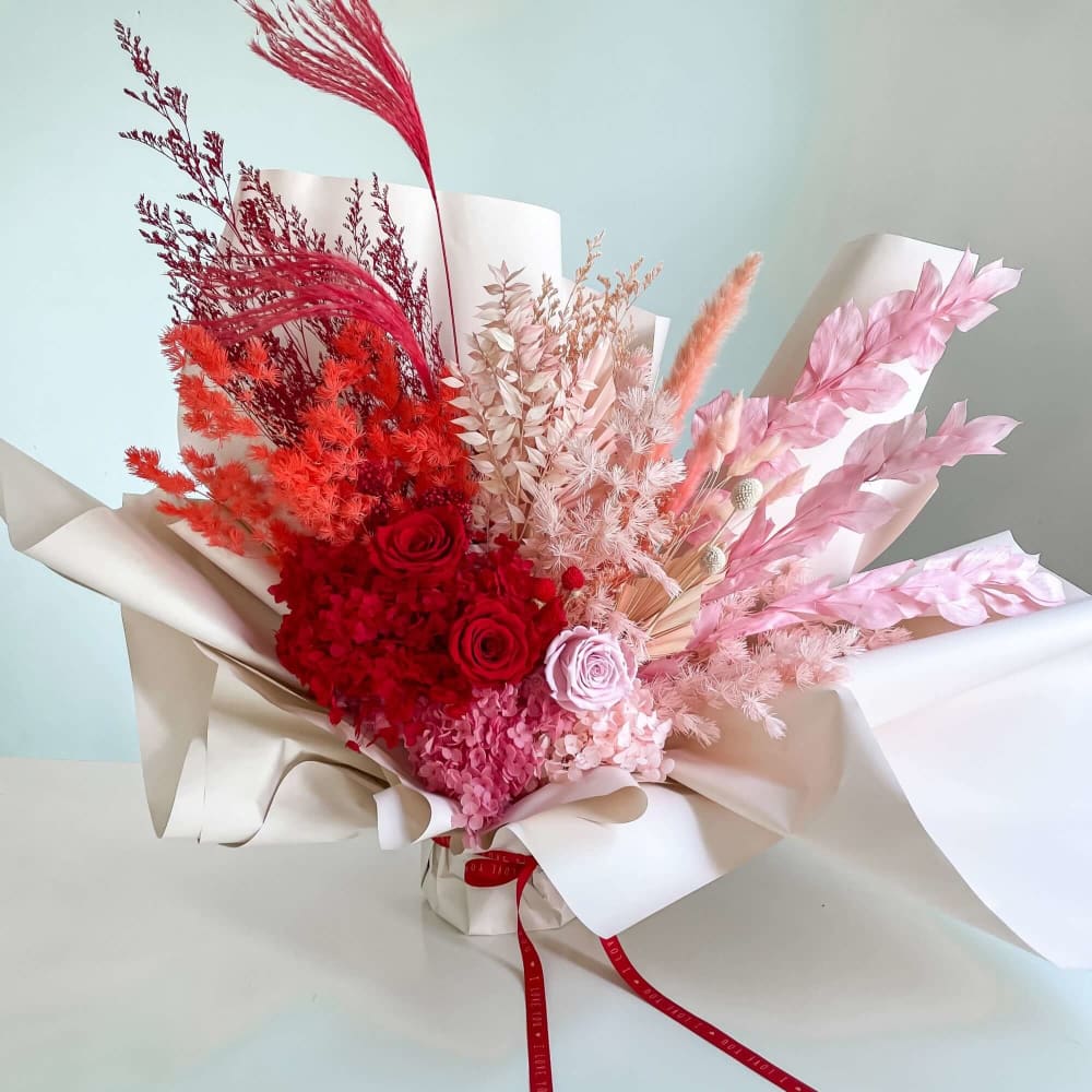 Gold Pot Ombre Dried Roses – Brand - Flowers