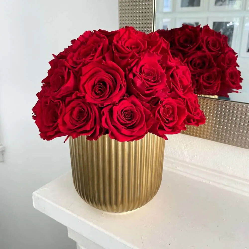 GOLD RIBBED POT: 30 Everlasting Roses - Fleur Du Luxe