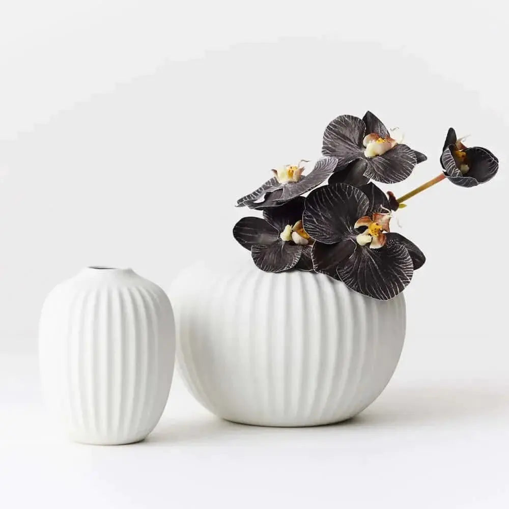HOME: White Ribbed Pot - Fleur Du Luxe