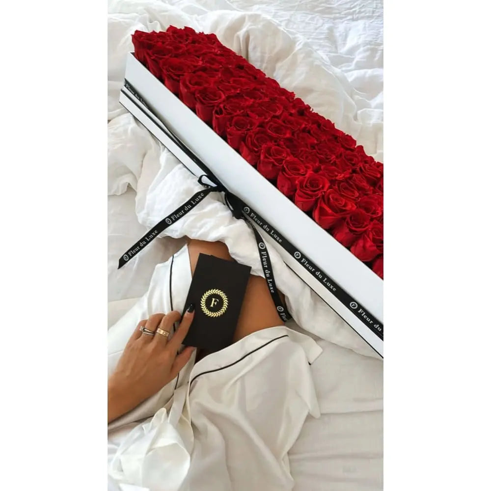 LONG BOX: Grand Gesture 80 - 100 Everlasting Roses - Fleur Du Luxe