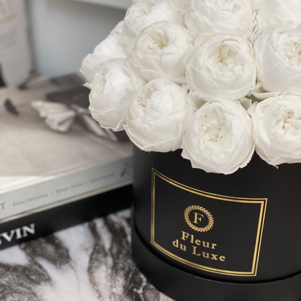 ROUND BOX: Preserved White Peonies That Last 3 Years! -