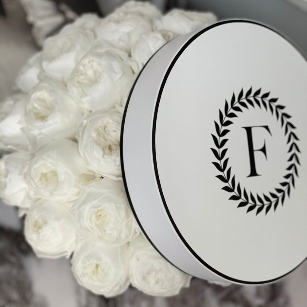 ROUND BOX: Preserved White Peonies That Last 3 Years! -