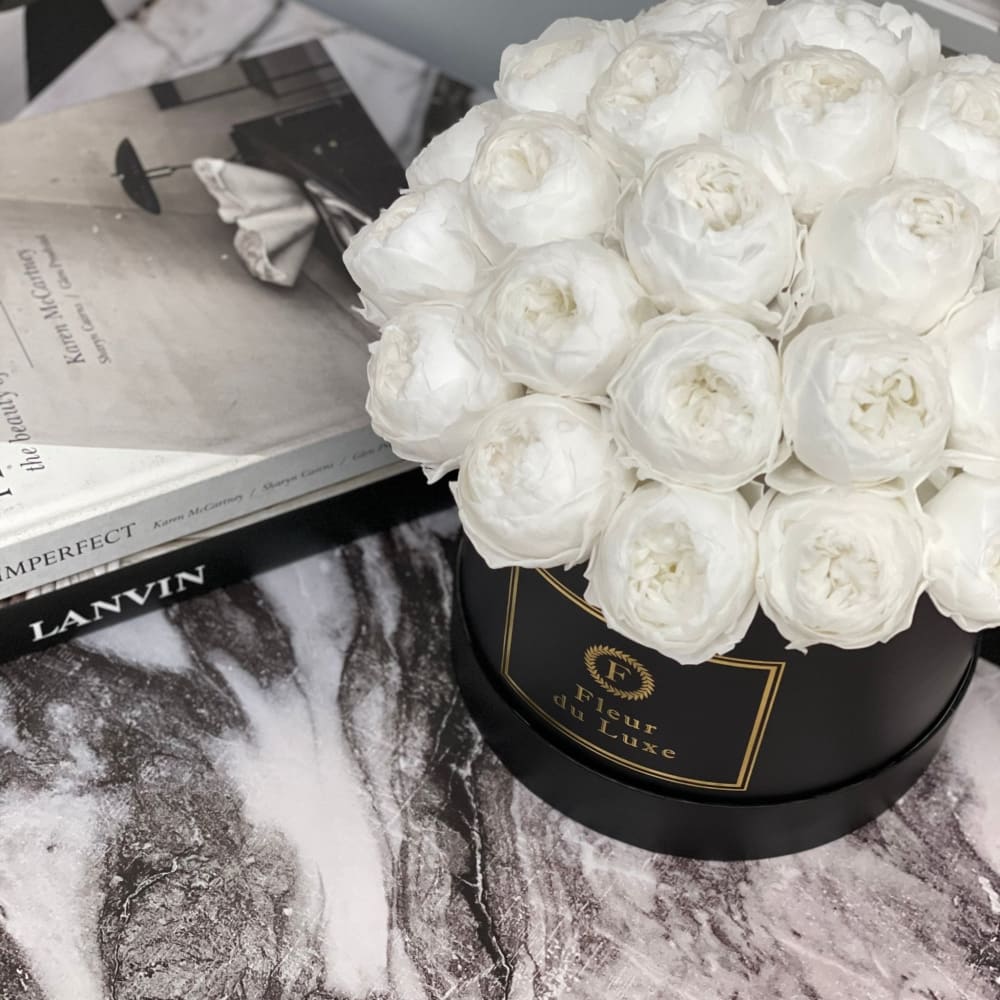 ROUND BOX: Preserved White Peonies That Last 3 Years! -
