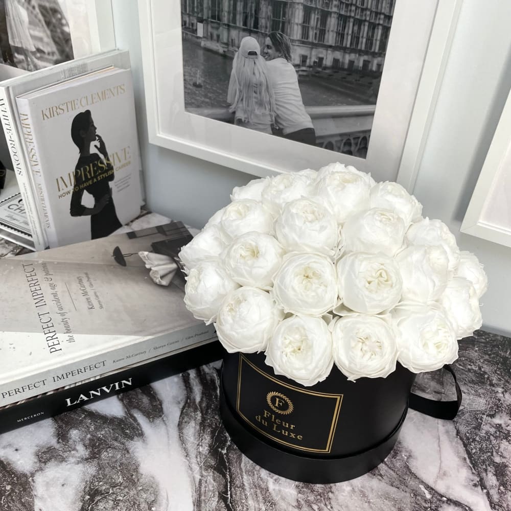 ROUND BOX: Preserved White Peonies That Last 3 Years! -