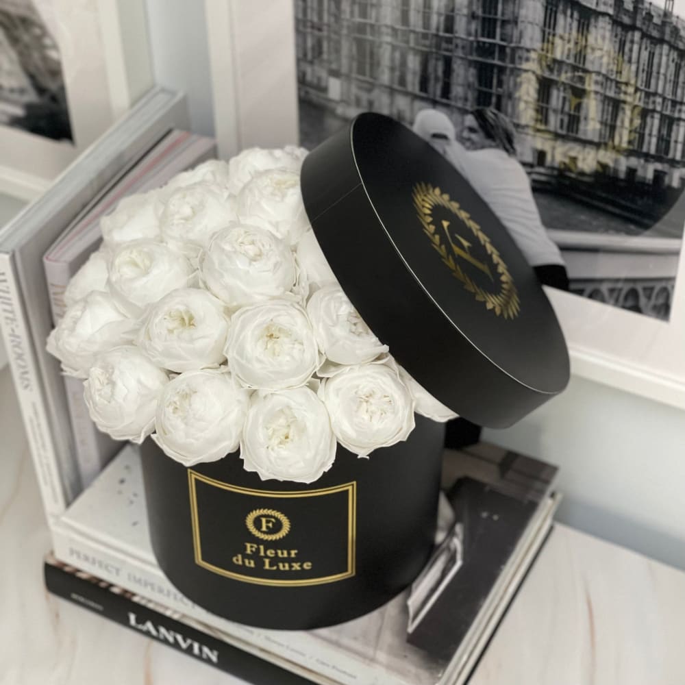 ROUND BOX: Preserved White Peonies That Last 3 Years! -