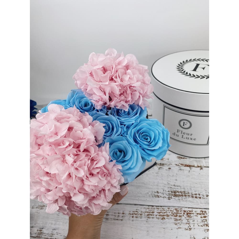 SQUARE BOX: Hydrangea Mix Baby Blue + Baby Pink - Flowers