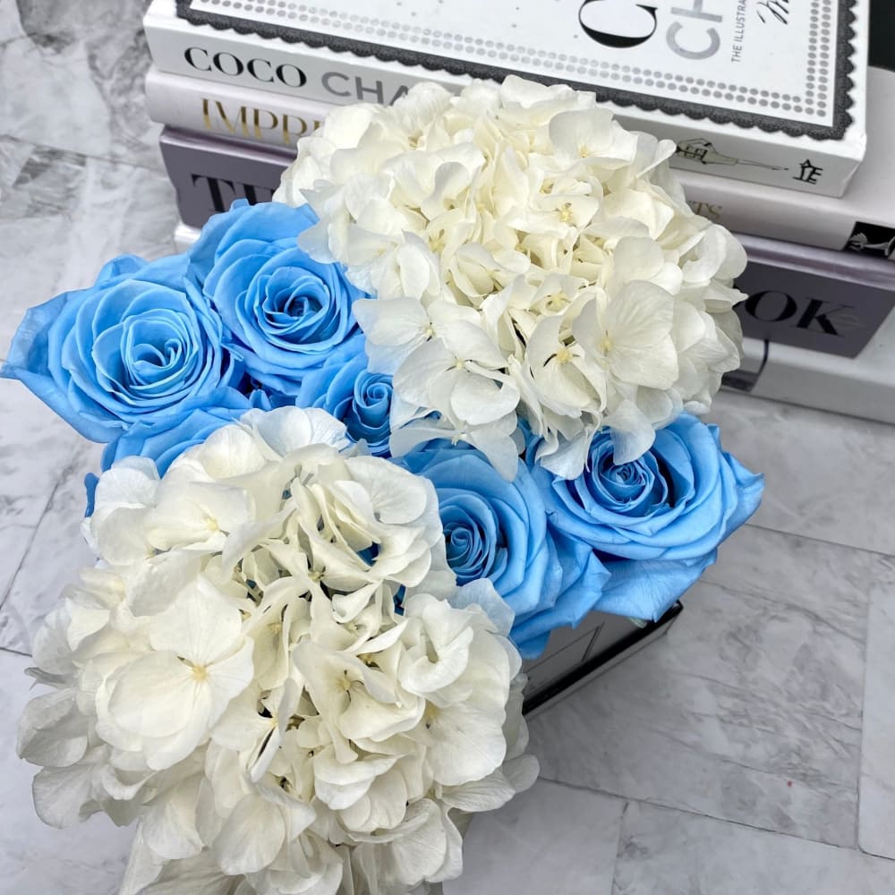 SQUARE BOX: Hydrangea Mix Baby Pink - Baby Blue + White /