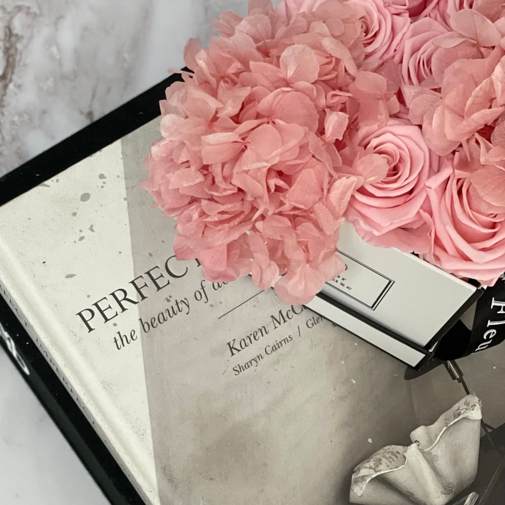 SQUARE BOX: Hydrangea Mix Baby Pink - Flowers
