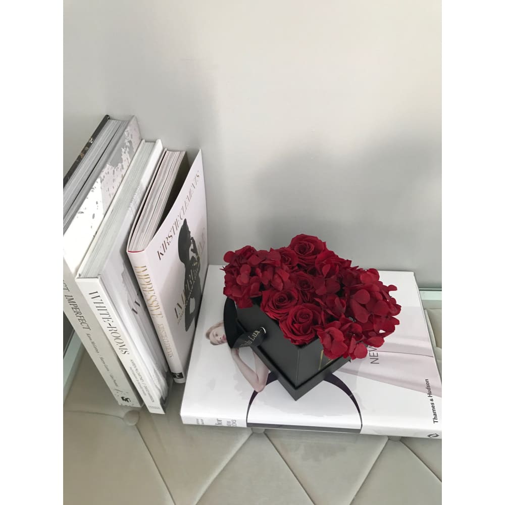 SQUARE BOX: White Hydrangea Mix - Wine / White - Flowers