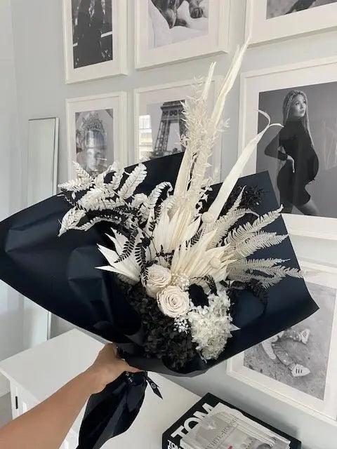 DRIED FLOWERS: Black & White Monochrome - Fleur Du Luxe