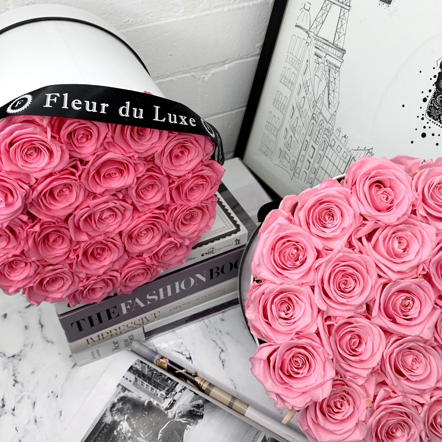 ROUND BOX : New York Bi - Colour Pink – Everlasting Real Roses in Round Hat Box - Fleur Du Luxe