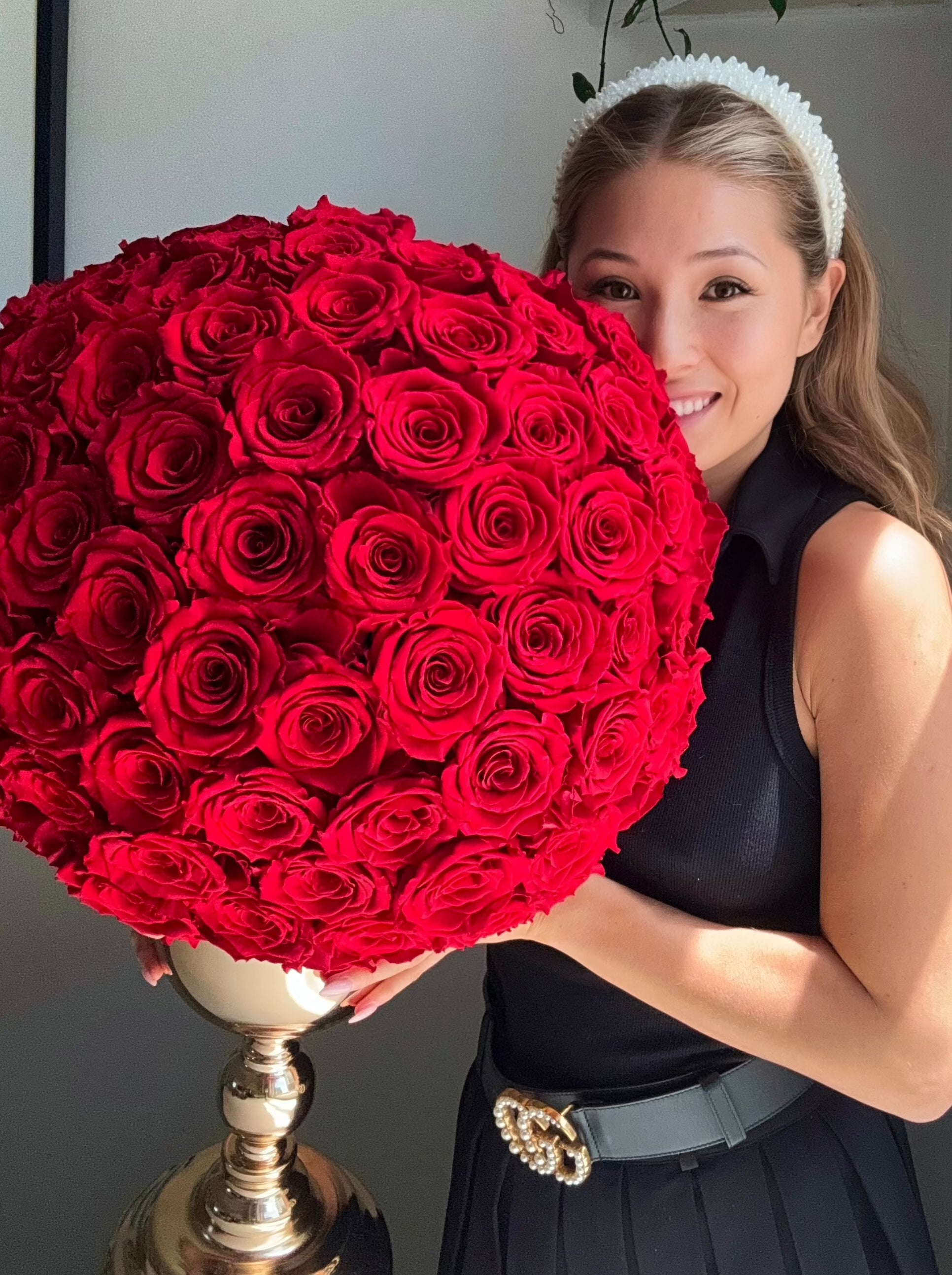 Everlasting Luxury Roses | 150 Premium Roses |Same day delivery