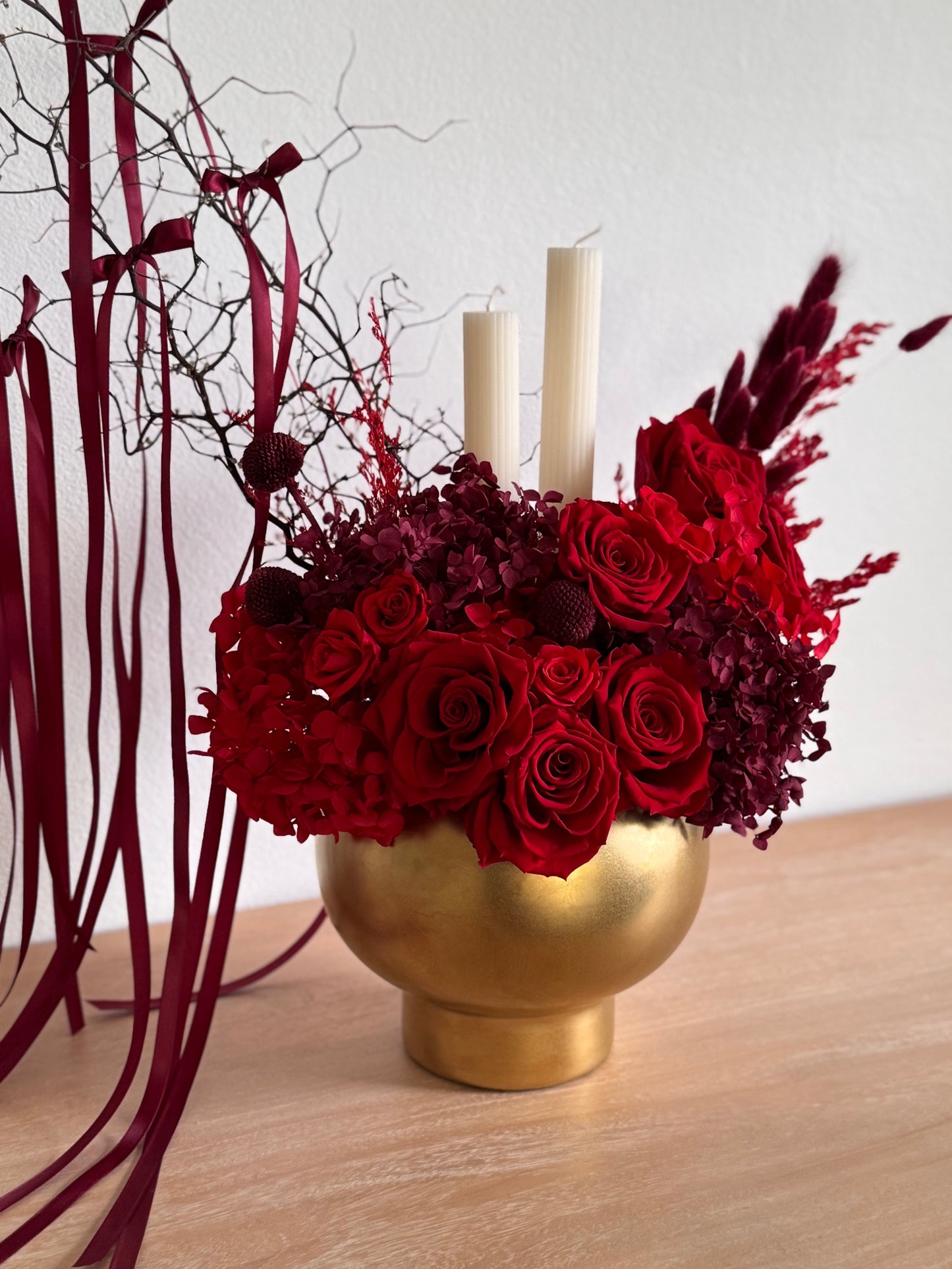 Gold Pot: Christmas Flower Arrangement with Candles in Gold Vase