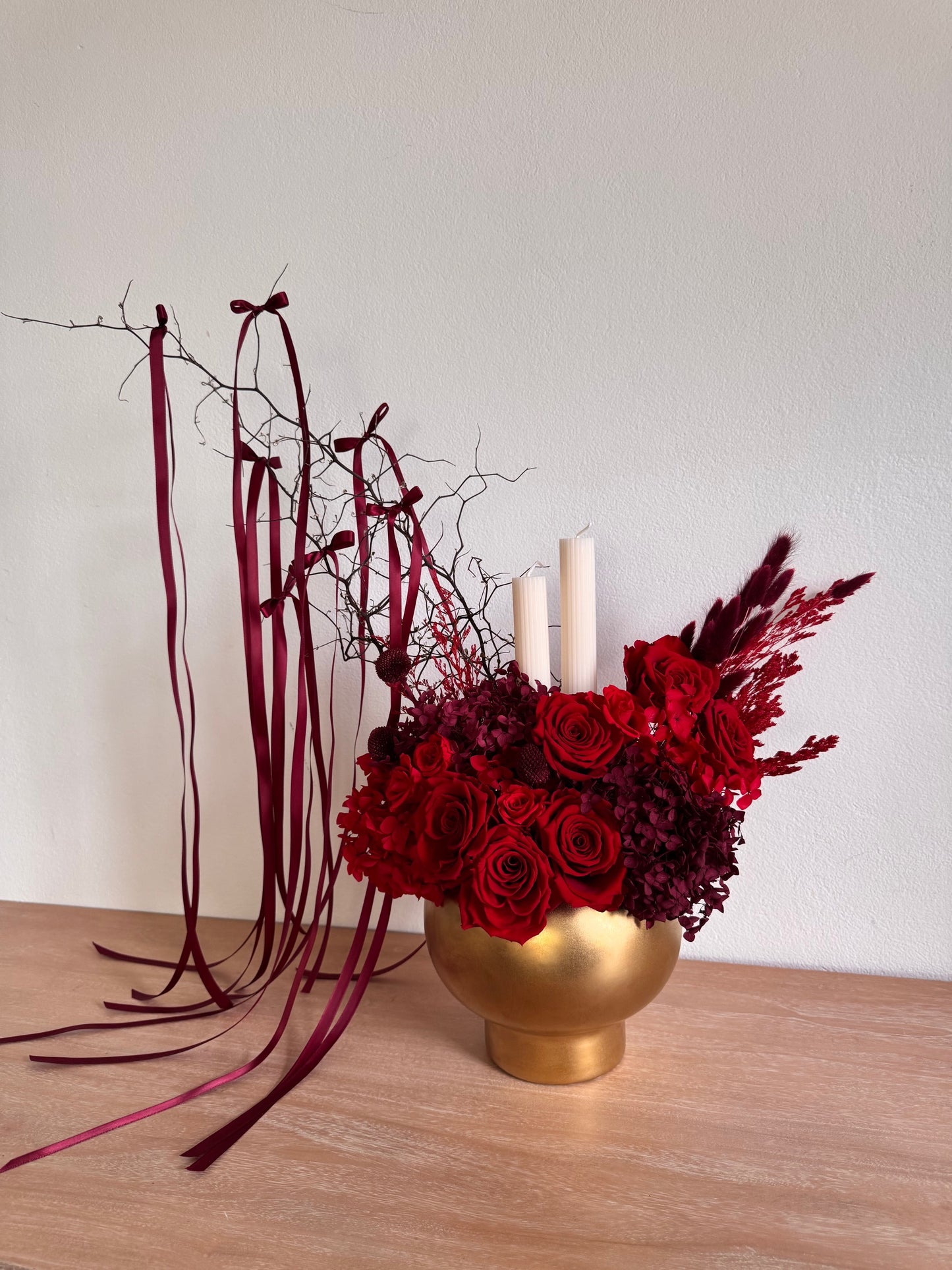 Gold Pot: Christmas Flower Arrangement with Candles in Gold Vase