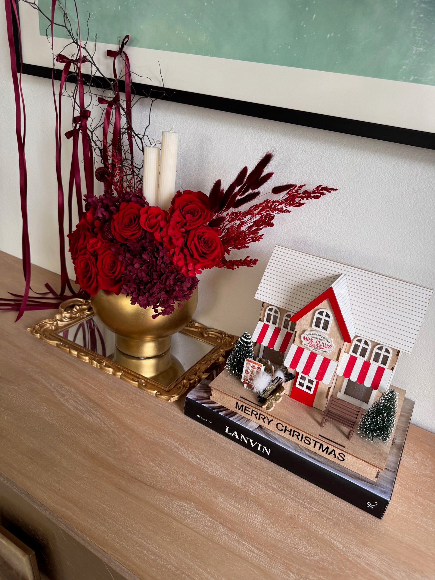 Gold Pot: Christmas Flower Arrangement with Candles in Gold Vase