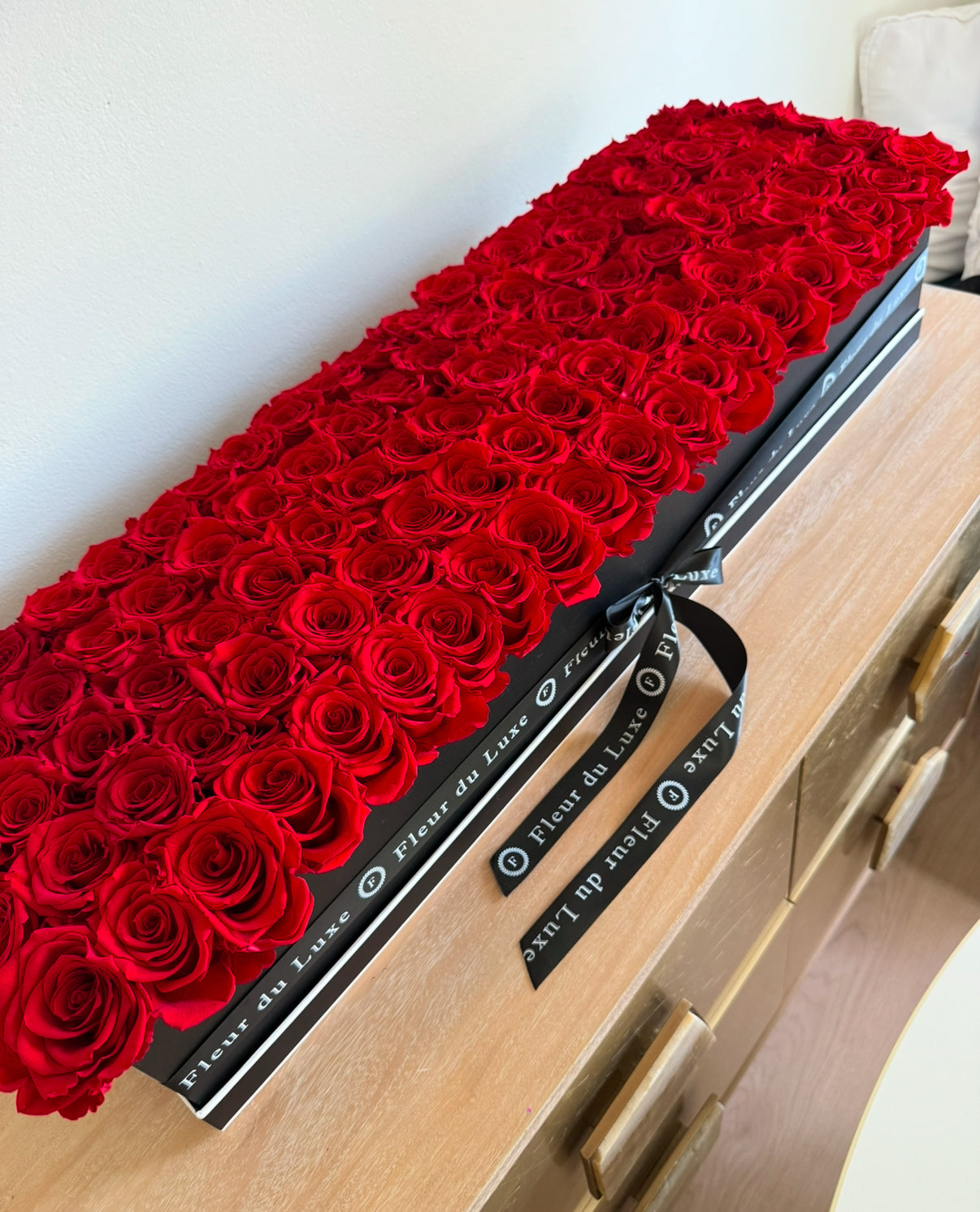 LONG BOX: Grand Gesture 80-100 Everlasting Roses