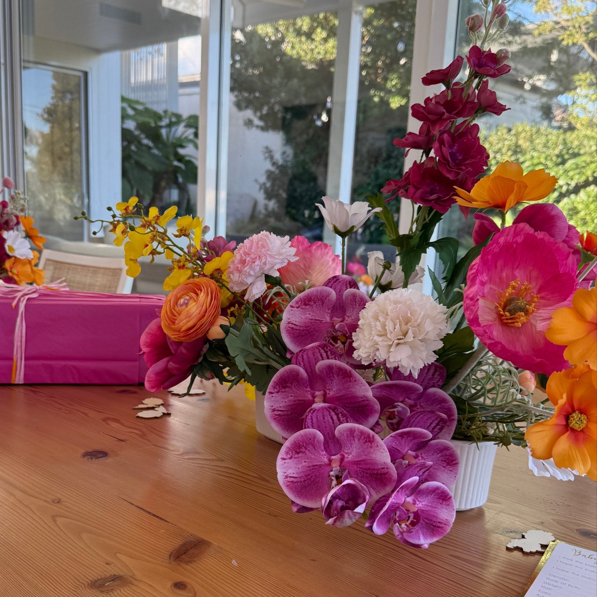 ARTIFICIAL BLOOMS: A Bright Floral Centrepiece - Fleur Du Luxe