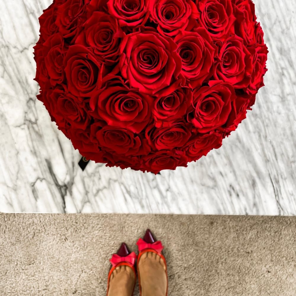 Everlasting Roses in a Dome |Gold Stainless Steel - Fleur Du Luxe