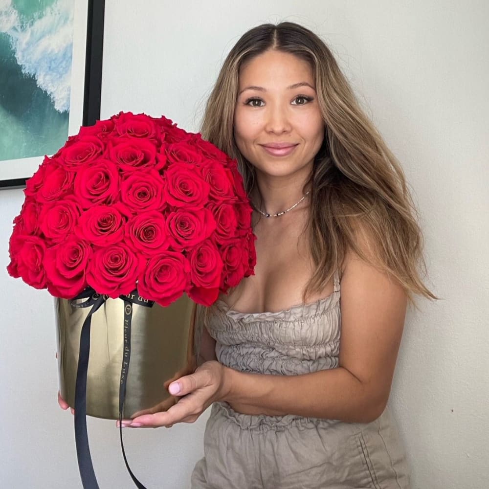 Everlasting Roses in a Dome |Gold Stainless Steel - Fleur Du Luxe