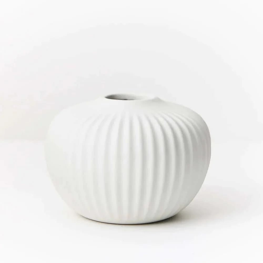 HOME: White Ribbed Pot - Homewares