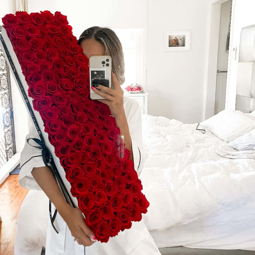 LONG BOX: Grand Gesture 80 - 100 Everlasting Roses - Fleur Du Luxe