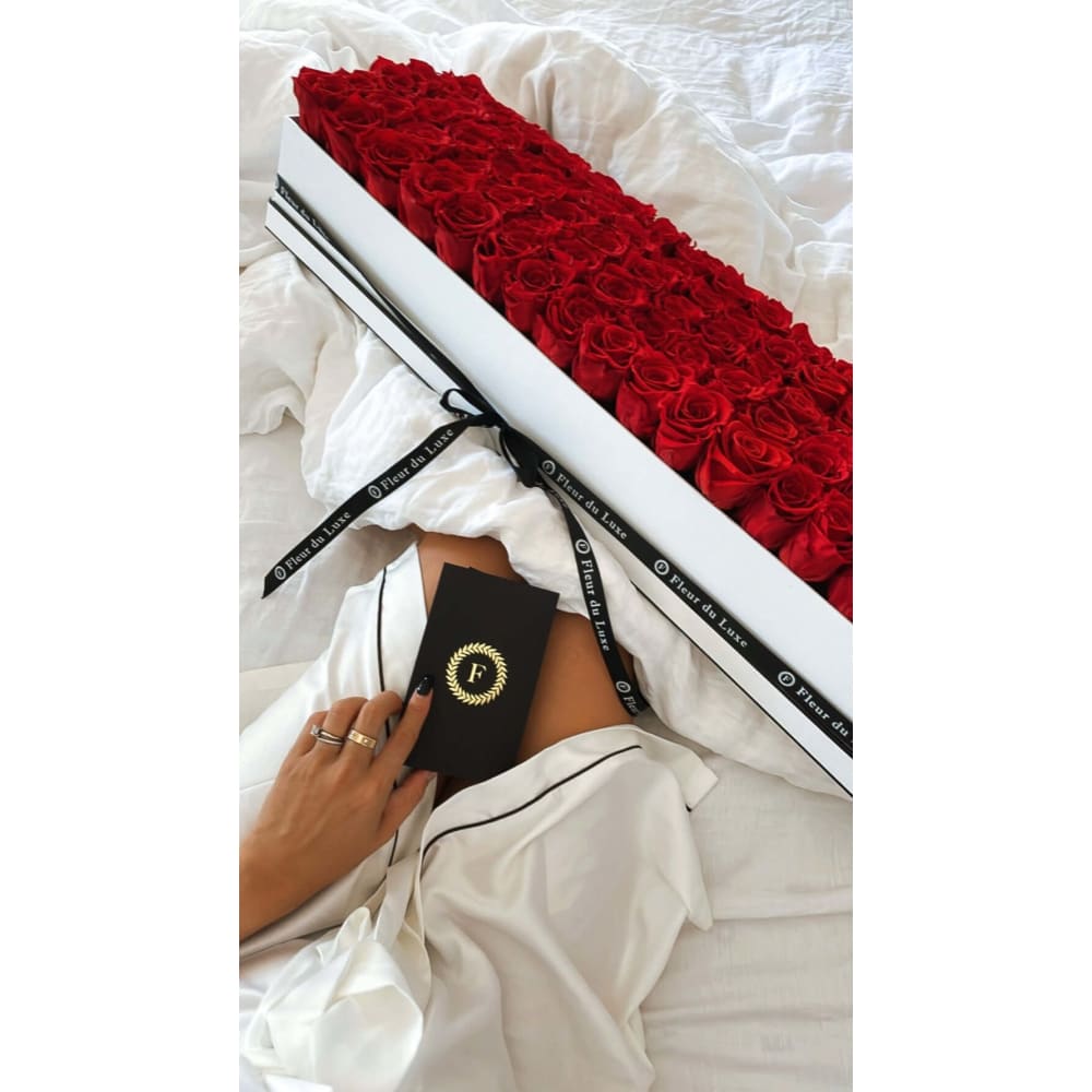 LONG BOX: Grand Gesture 80 - 100 Everlasting Roses - Fleur Du Luxe