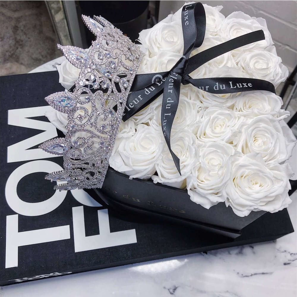 Love Heart Box: Black Velvet Roses - Fleur Du Luxe