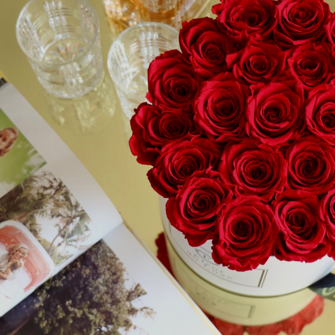ROUND BOX : Signature Roses Red - Fleur Du Luxe