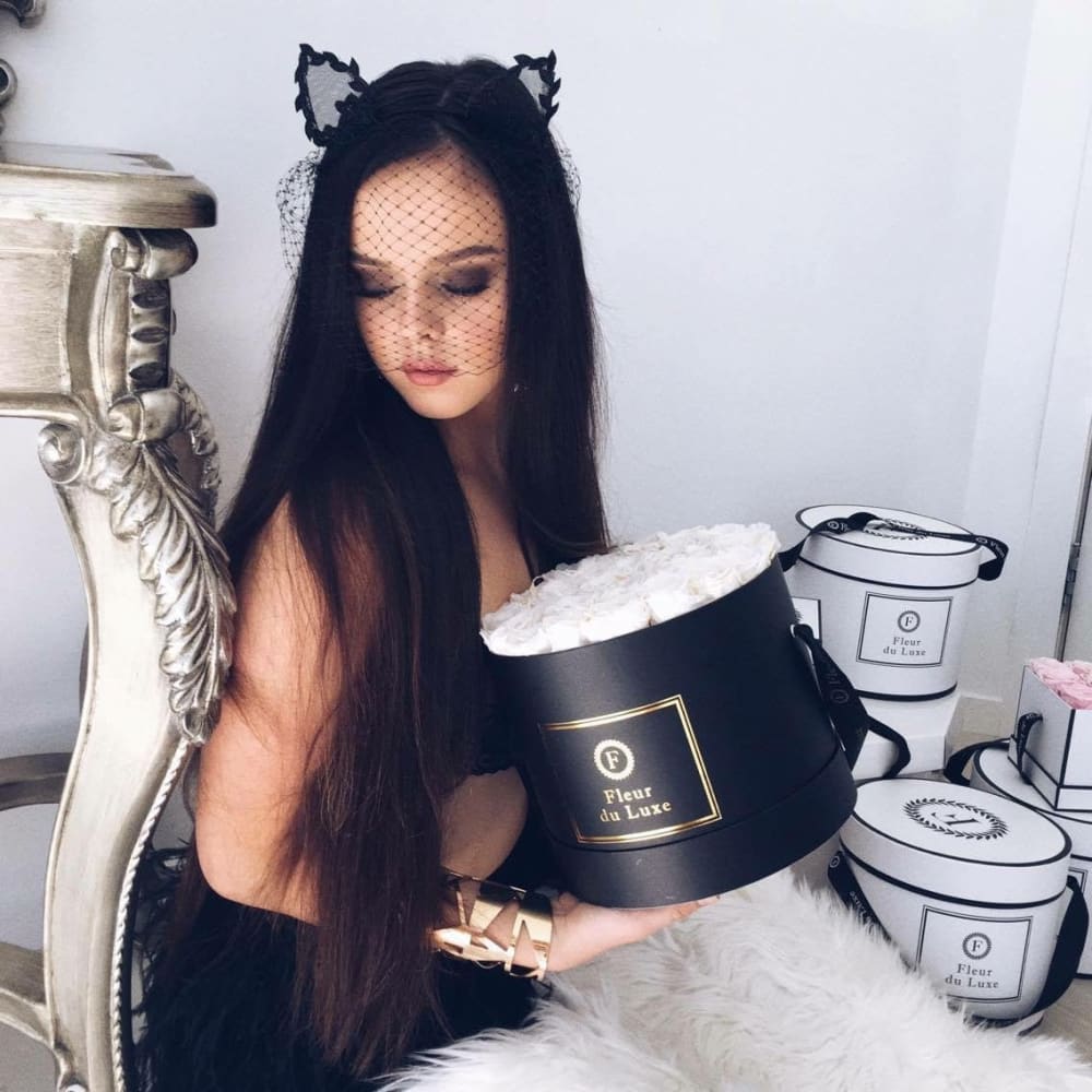 ROUND BOX : Signature Roses Velvet Black - Fleur Du Luxe