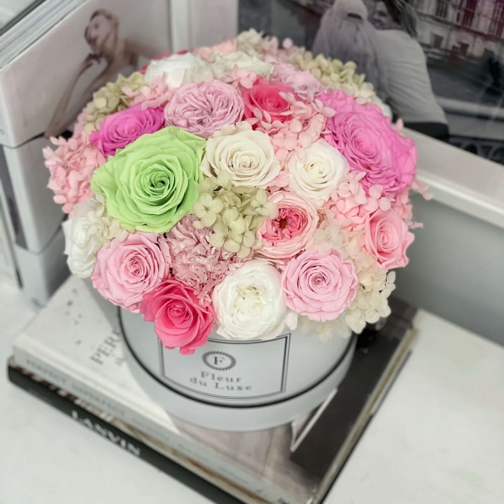ROUND BOX: Summer Mix Preserved Flowers - Fleur Du Luxe