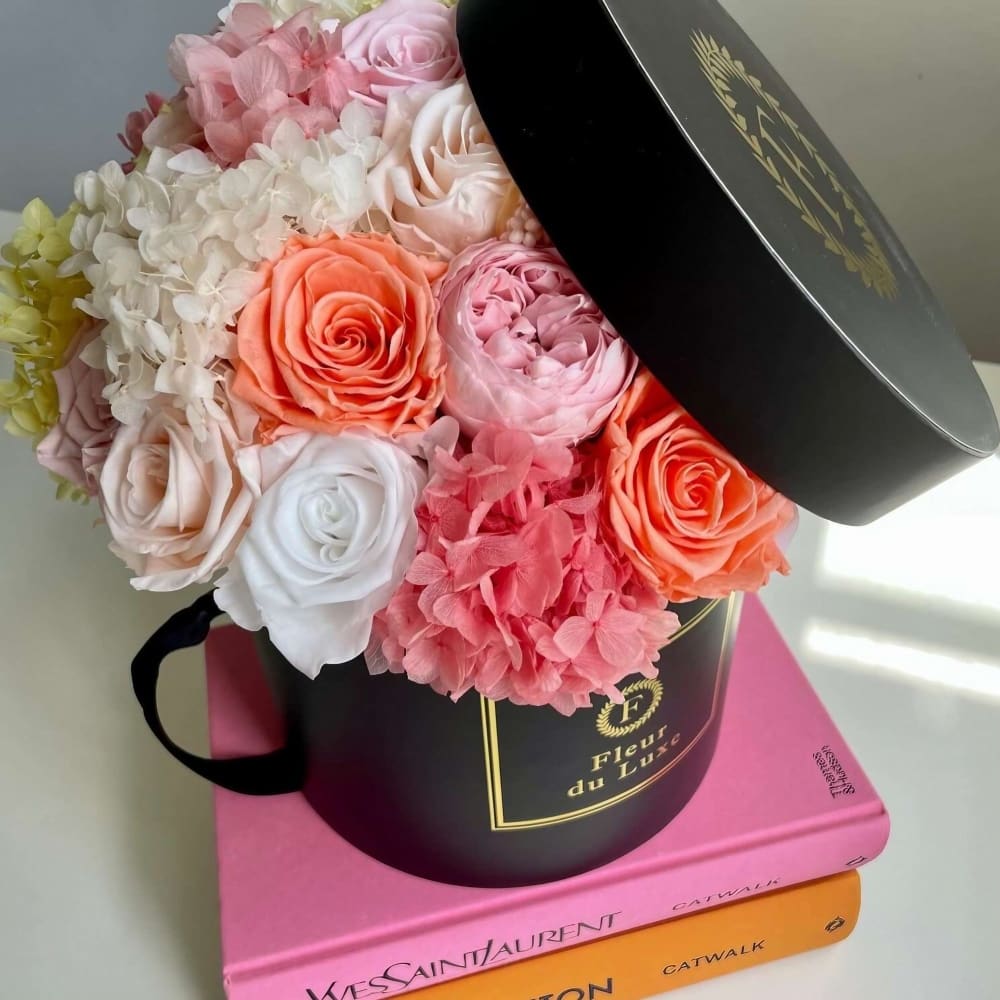 ROUND BOX: Summer Mix Preserved Flowers - Fleur Du Luxe