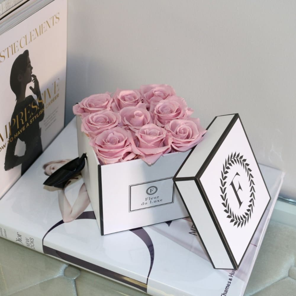 SQUARE BOX: Black Roses - Lasting Years! - Soft Pink / White