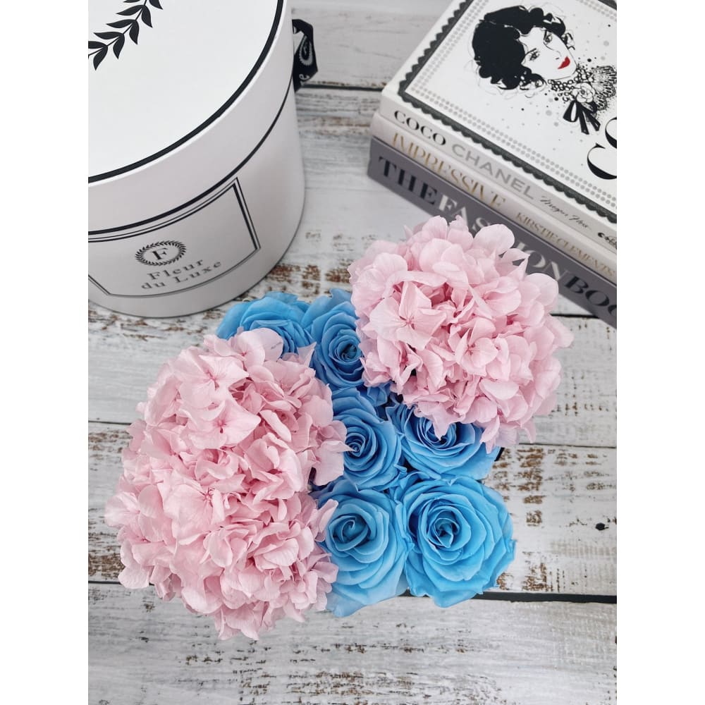 SQUARE BOX: Hydrangea Mix Baby Blue + Baby Pink - Black -