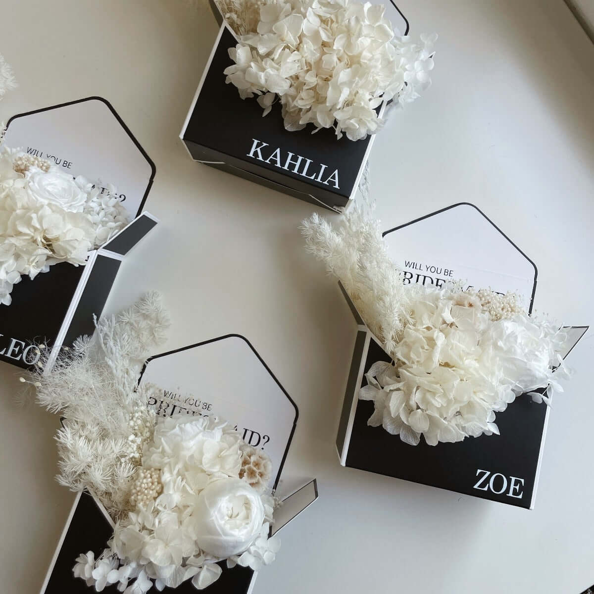 FLOWER ENVELOPE: Cream Flowers - Fleur Du Luxe