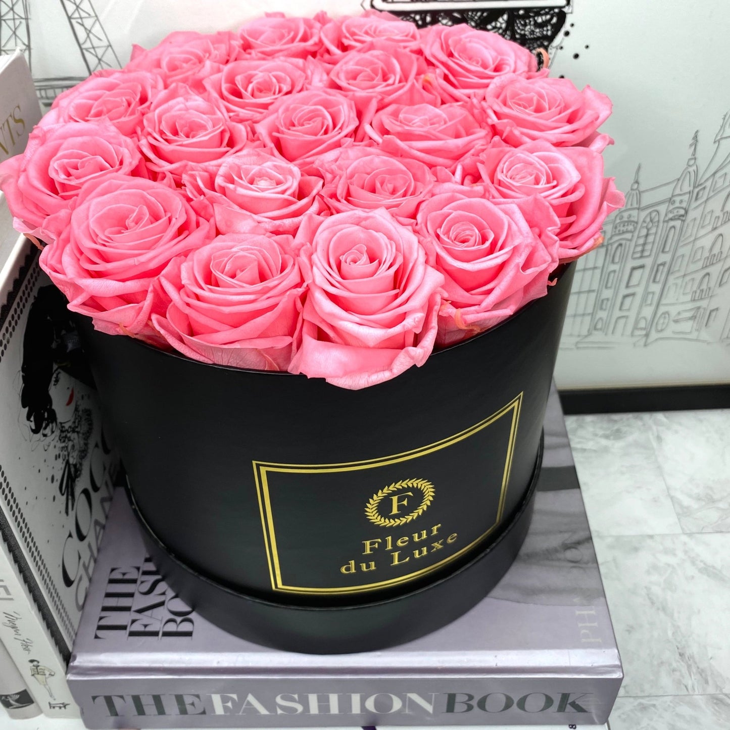 ROUND BOX : New York Bi - Colour Pink – Everlasting Real Roses in Round Hat Box - Fleur Du Luxe